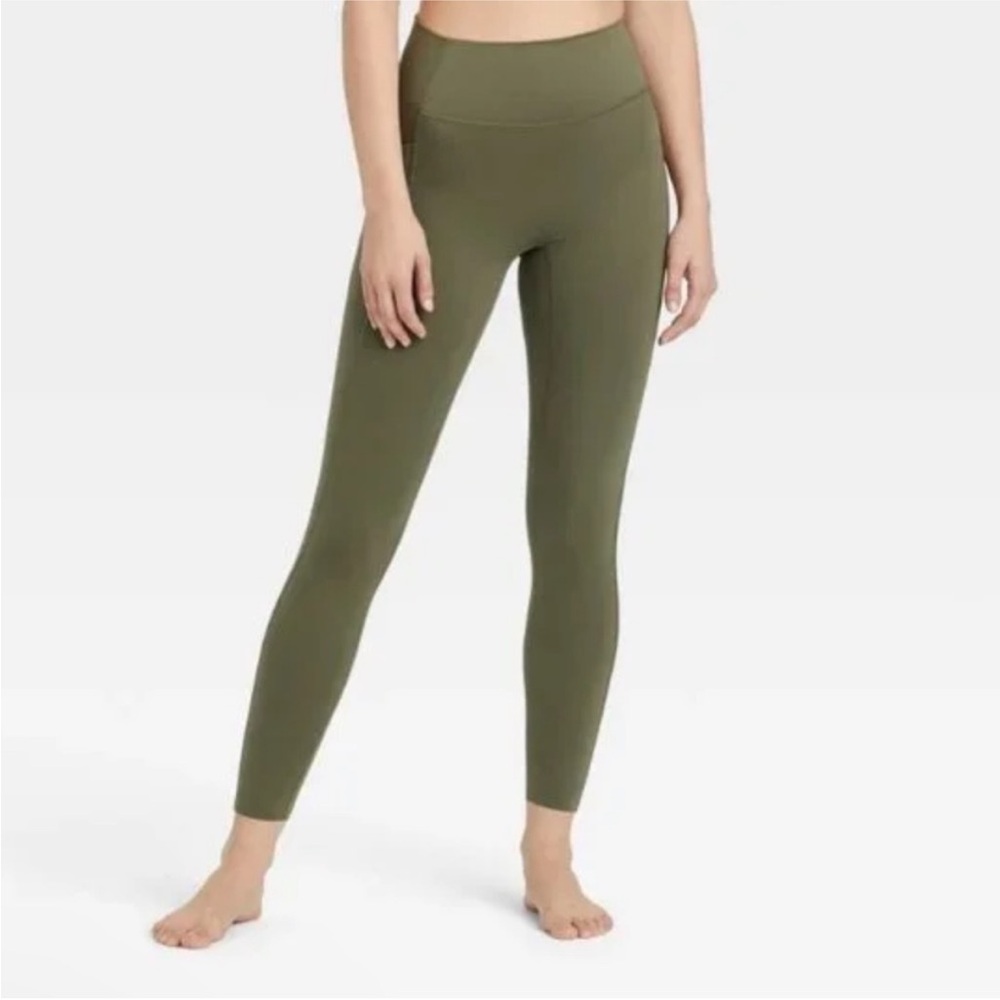 🆕 All in Motion High Rise 7/8 Legging - Size XL - Picture 1 of 3